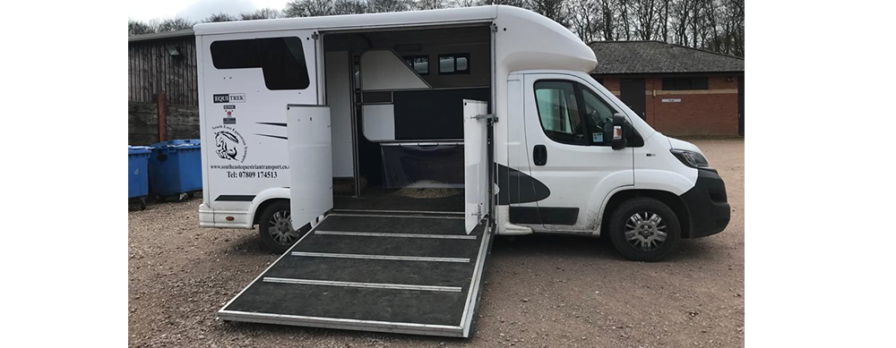 East Sussesx Horse Box Hire